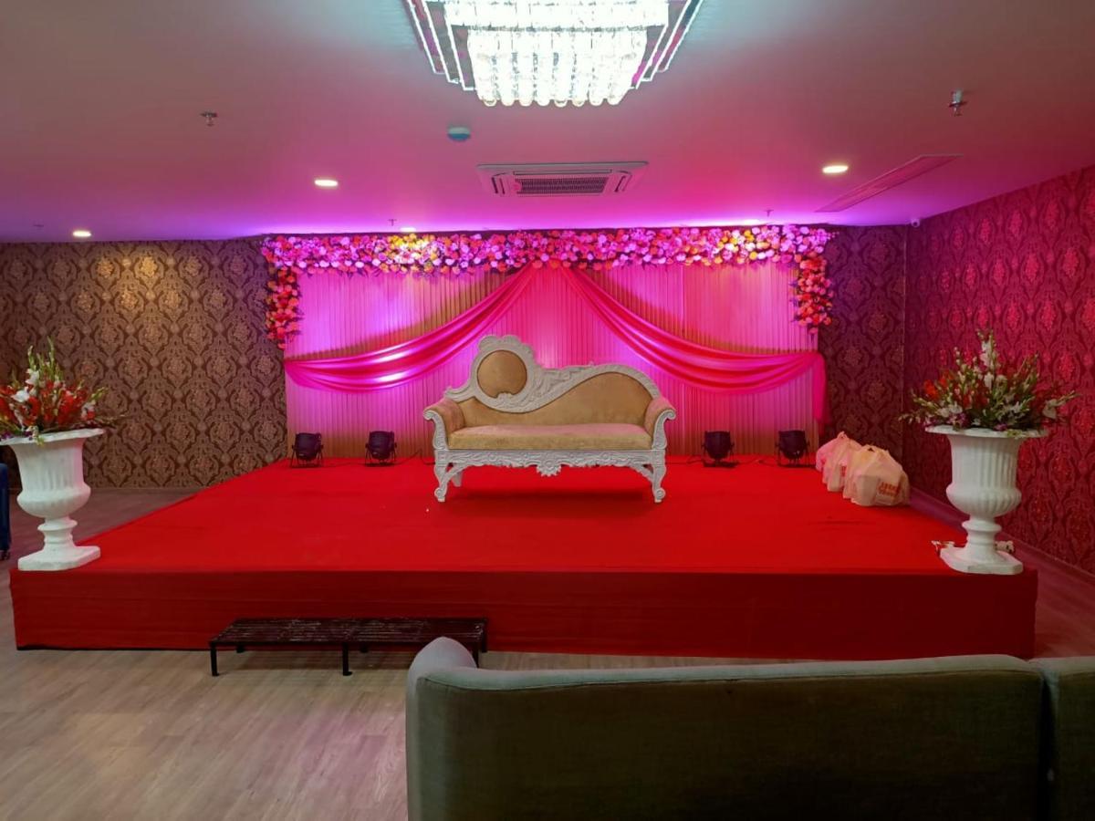 Hotel Aarkay Palace Badarpur エクステリア 写真