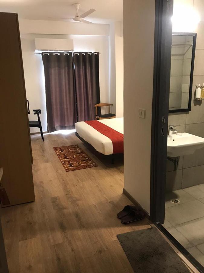 Hotel Aarkay Palace Badarpur エクステリア 写真