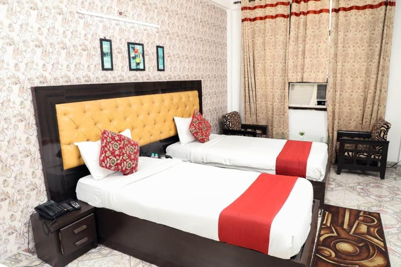 Hotel Aarkay Palace Badarpur エクステリア 写真